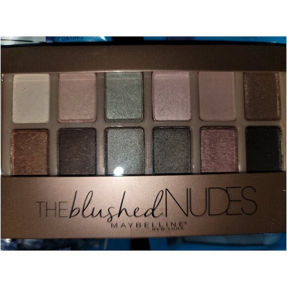 Maybelline blushed nudes eyeshadow palette - Picture 1 of 1